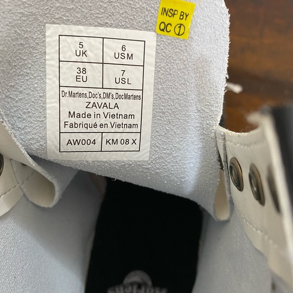 New Dr Martens unisex Zavala Size 6M / 7W Smooth Leather Combat Boots - Picture 11 of 13